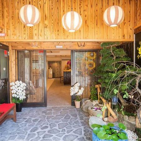 Hotel Himawari Осака Екстериор снимка