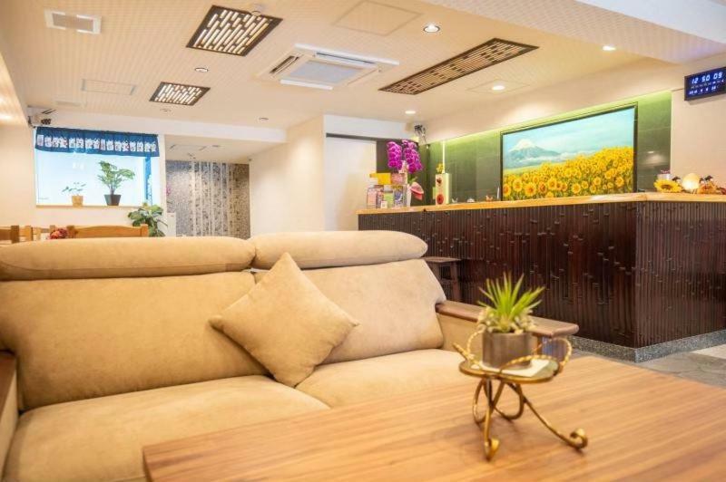 Hotel Himawari Осака Екстериор снимка
