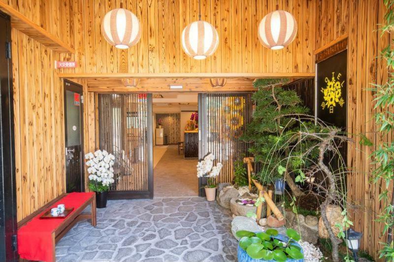Hotel Himawari Осака Екстериор снимка